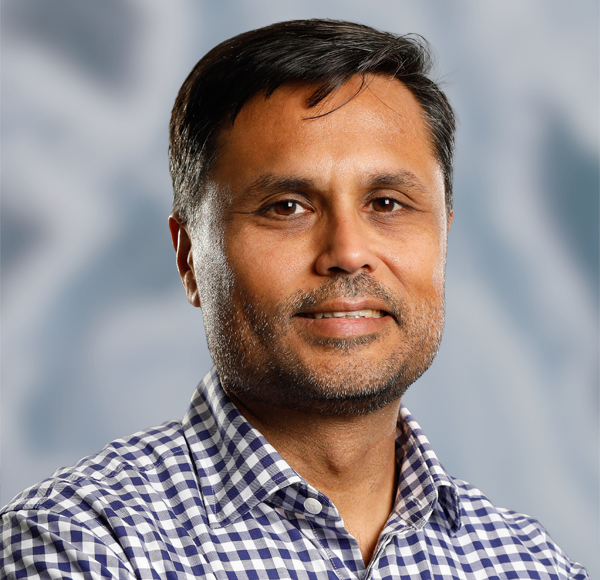Karim Headshot Investors Page